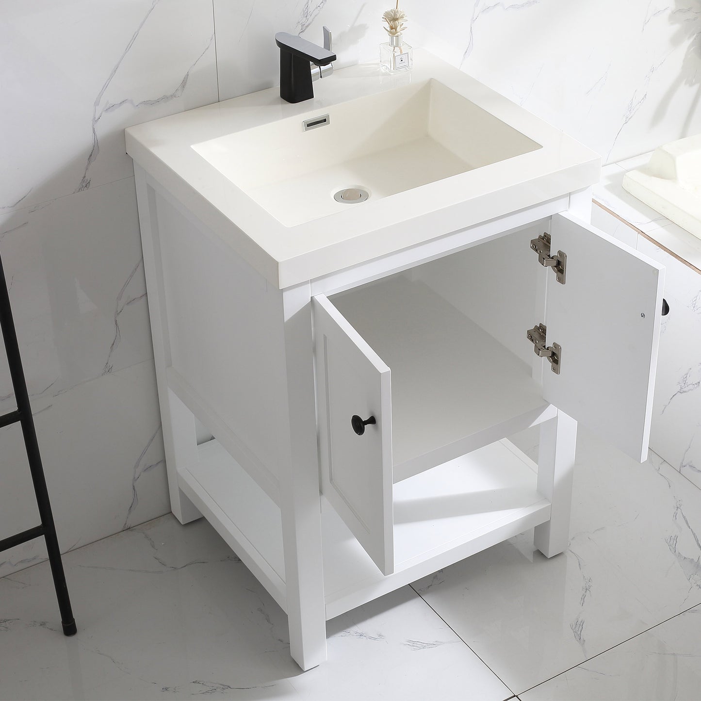035 Series – 24 Inch Vanity